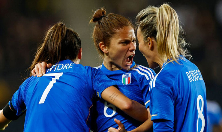 Soi kèo phạt góc Nữ Italia vs Nữ Argentina, 13h00 ngày 24/7 - Ảnh 1