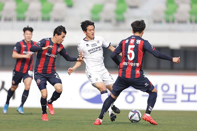 Nhận định Suwon FC vs Ulsan Hyundai, 14h30 ngày 6/6: Khẳng định sức mạnh