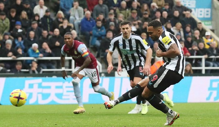 Soi kèo Aston Villa vs Newcastle, 18h30 ngày 15/04: Chích chòe bay cao