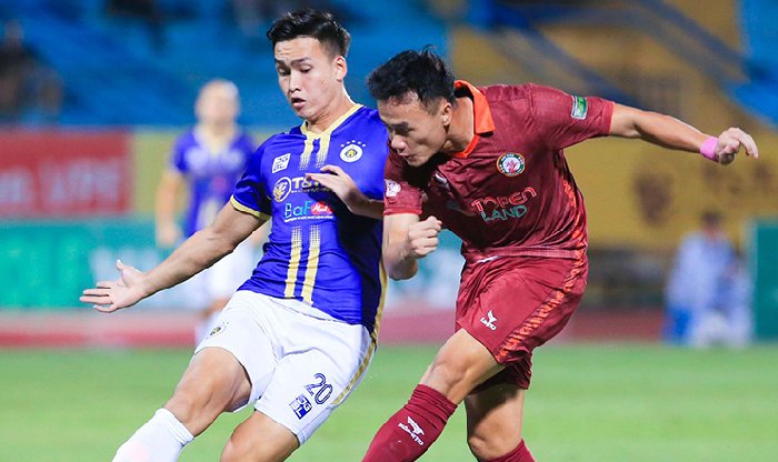 Soi kèo hiệp 1 Hà Nội vs Bình Định, 19h15 ngày 17/7