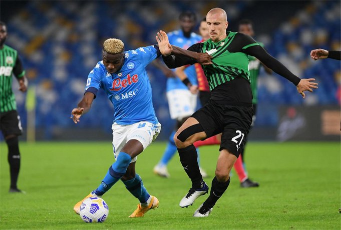Soi kèo Sassuolo vs Napoli, 02h45 ngày 18/2: Củng cố ngôi đầu bảng