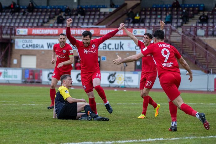 Nhận định Connah's Quay vs Caernarfon, 02h45 ngày 19/11: Bám đuổi ngôi đầu