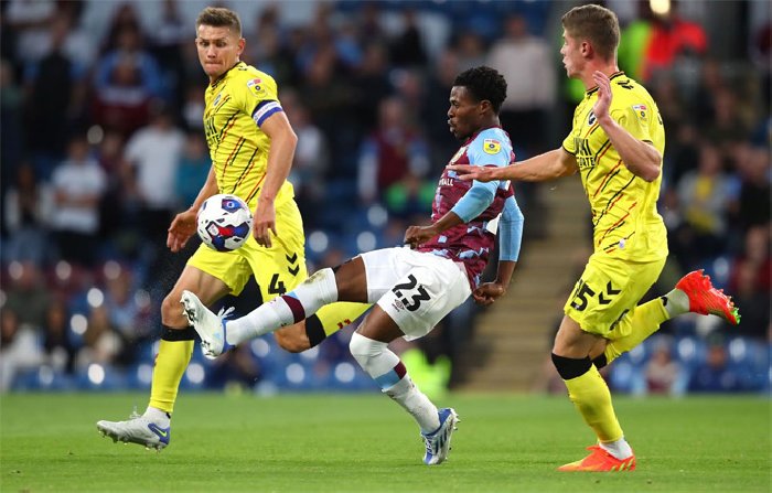 Nhận định Millwall vs Burnley, 02h45 ngày 22/2: Củng cố ngôi đầu