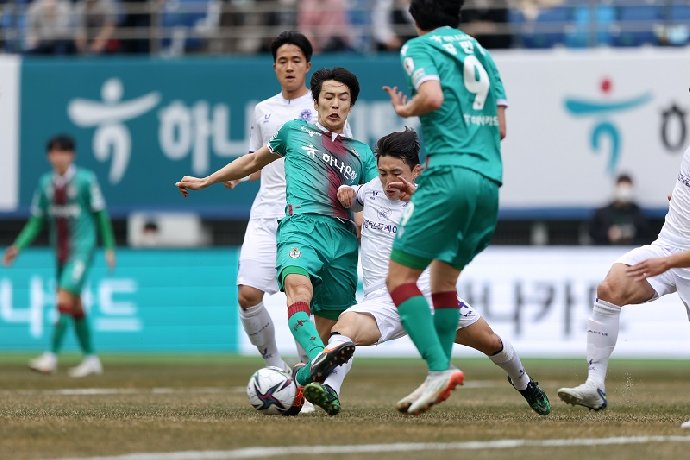 Nhận định Bucheon FC vs Busan I'Park, 17h30 ngày 22/8: Bắt nạt kẻ đội sổ