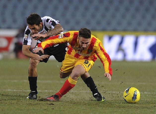 Trận bóng đáng ngờ Lecce vs Udinese, 23h30 ngày 28/4