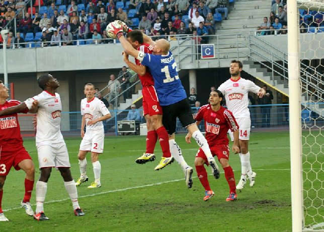 Nhận định Piast Gliwice vs Widzew lodz, 1h30 ngày 30/9: Chiến thắng cho chủ nhà